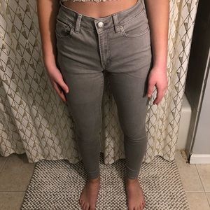 Size 6 grey skinny jeans